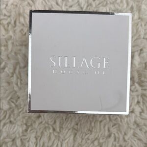 House of Sillage Silver and White Box